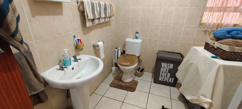 1 Bedroom Property for Sale in Dassie Rand North West